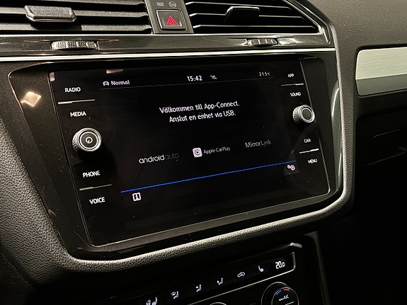 Volkswagen Tiguan 28 of 30