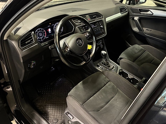 Volkswagen Tiguan 18 of 30