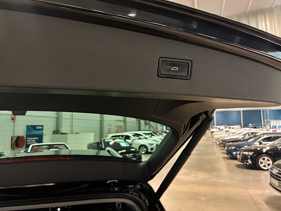 Volkswagen Tiguan 12 of 30