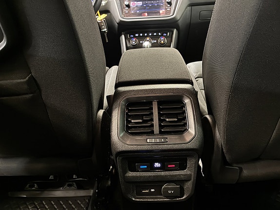 Volkswagen Tiguan 21 of 30