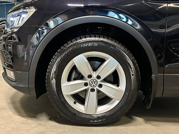 Volkswagen Tiguan 9 of 30