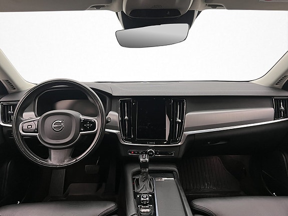 Volvo V90 10 of 30