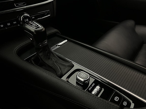 Volvo V90 22 of 30