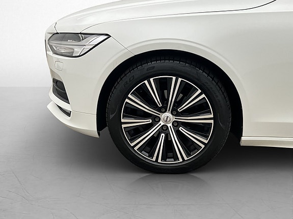 Volvo V90 28 of 30