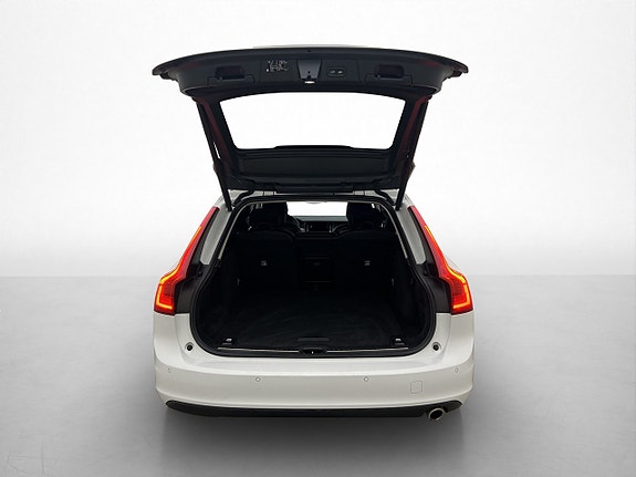 Volvo V90 26 of 30