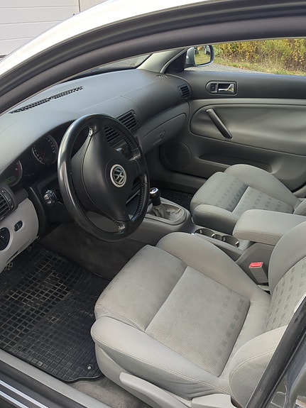 Volkswagen Passat 3 of 5