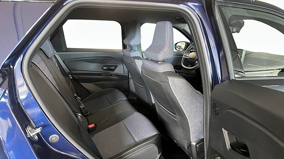 Renault 5 E-Tech 5 of 12