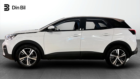 Peugeot 3008 2 of 12