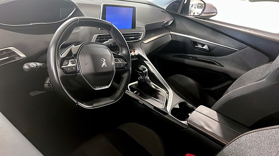 Peugeot 3008 7 of 12