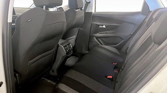Peugeot 3008 11 of 12