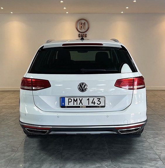 Volkswagen Passat Alltrack 7 of 25