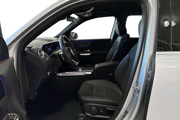 Mercedes-Benz GLB220 d 8 of 12