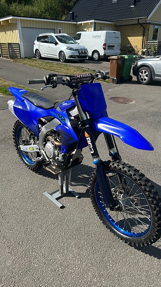 Yamaha YZ450F 3 of 7