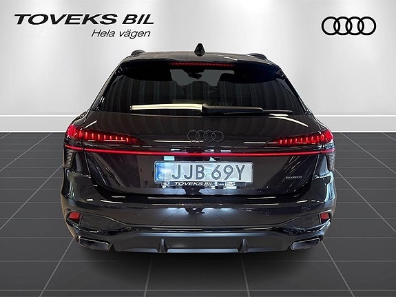 Audi A6 4 of 15