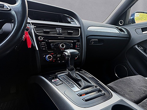 Audi A4 16 of 21