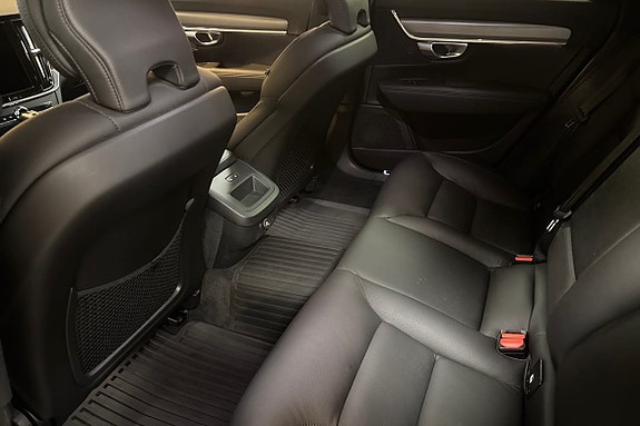 Volvo V90 12 of 16