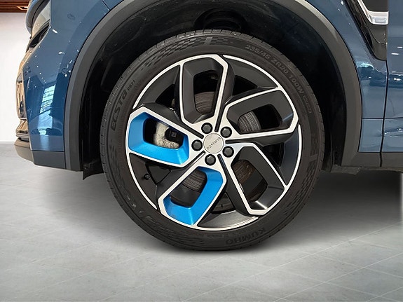 Lynk & Co 01 9 of 17