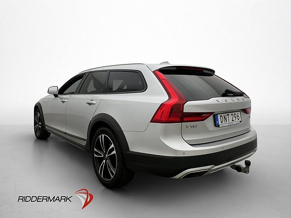 Volvo V90 Cross Country 5 of 28