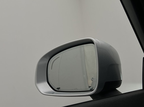 Volvo V90 Cross Country 26 of 28
