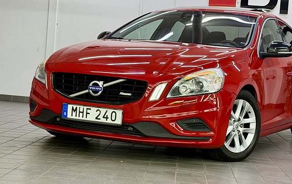 Volvo S60 2 of 24