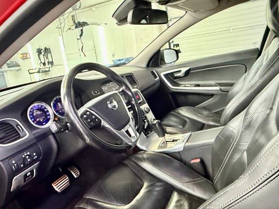 Volvo S60 11 of 24