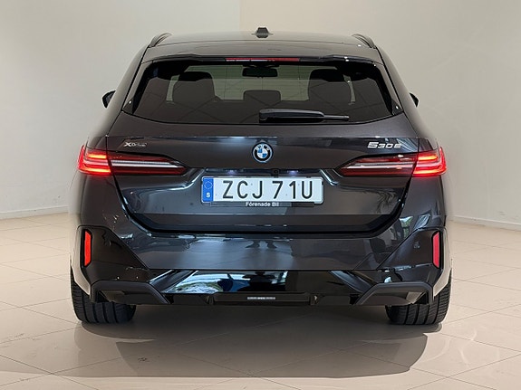 BMW 530e 13 of 13