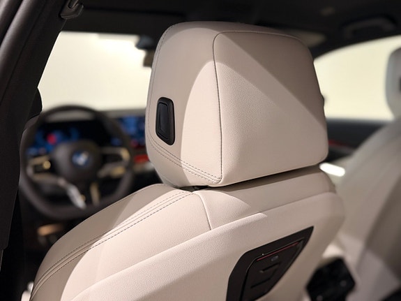 BMW 530e 7 of 13