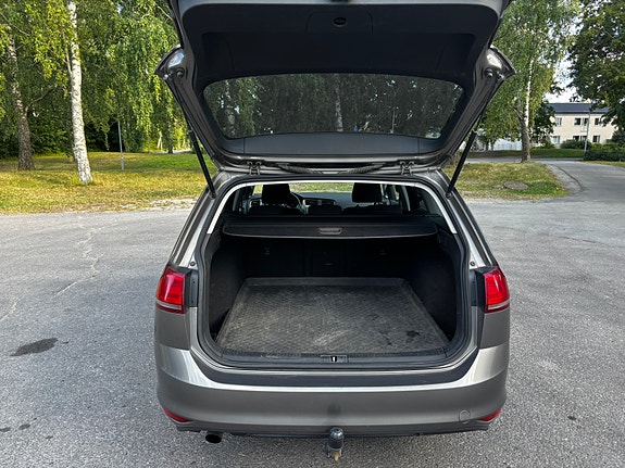 Volkswagen Golf VII 8 of 9