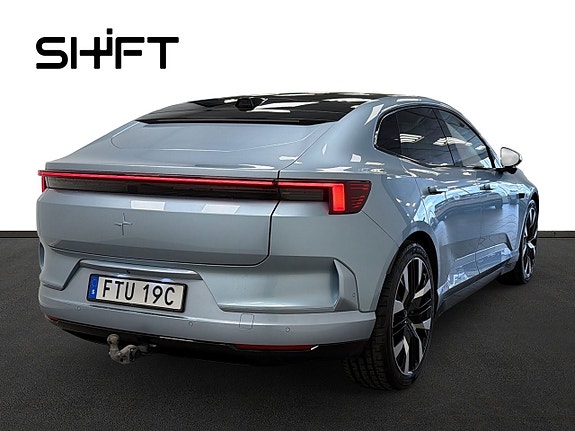 Polestar 4 4 of 24