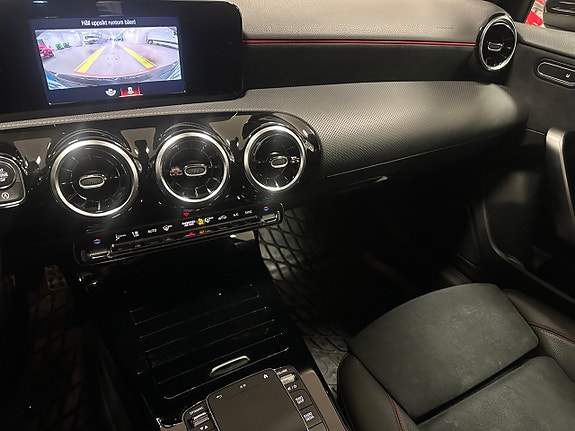 Mercedes-Benz A180 11 of 15