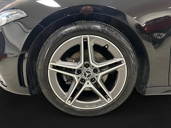 Mercedes-Benz A180 15 of 15
