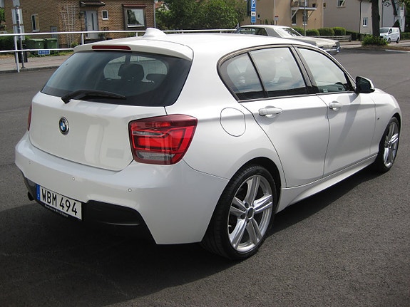 BMW 116i 3 of 13