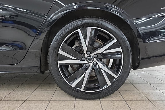 Volvo V90 17 of 25