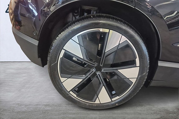 Volvo EX30 21 of 22