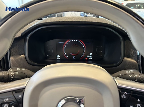 Volvo V90 Cross Country 12 of 13
