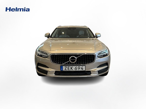 Volvo V90 Cross Country 5 of 13