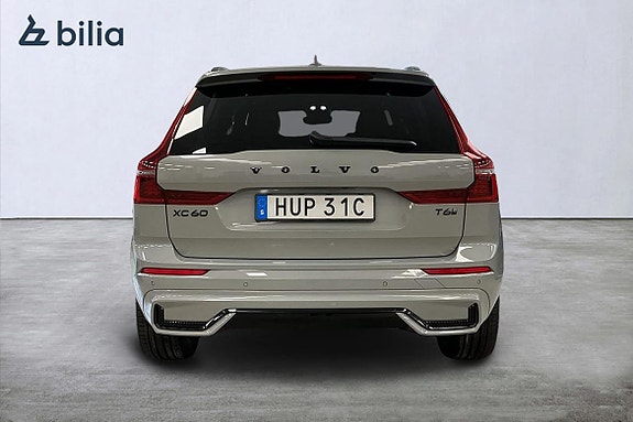 Volvo XC60 8 of 30