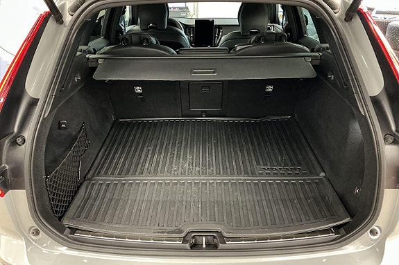 Volvo XC60 25 of 30