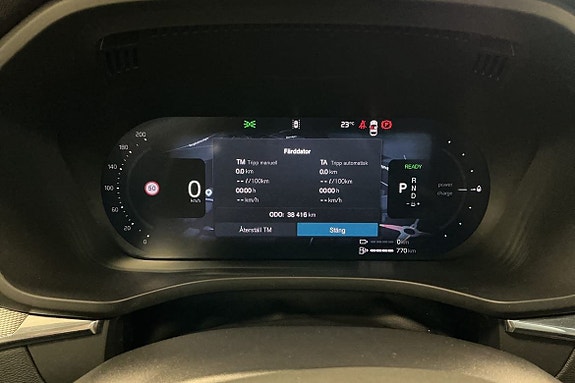 Volvo XC60 16 of 30
