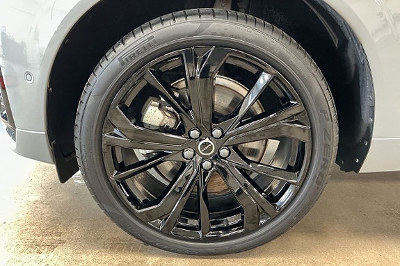 Volvo XC60 29 of 30
