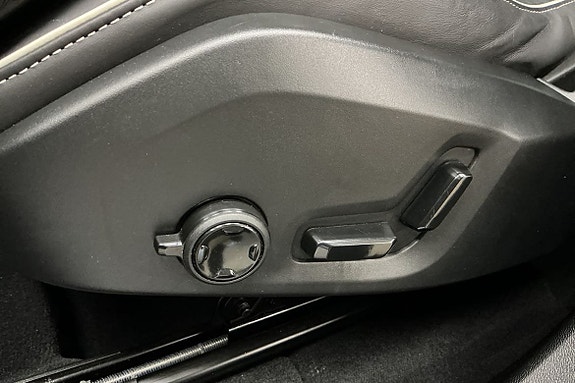 Volvo XC60 28 of 30