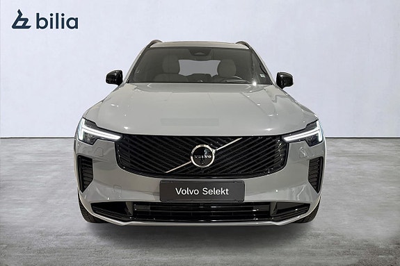 Volvo XC90 6 of 30