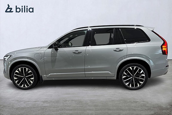 Volvo XC90 3 of 30