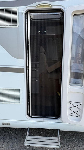 Hymer T 668 CL GOLDEN LIMITED Långbäddar / AC 15 of 30