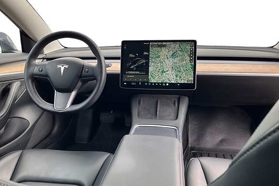 Tesla Model 3 13 of 22