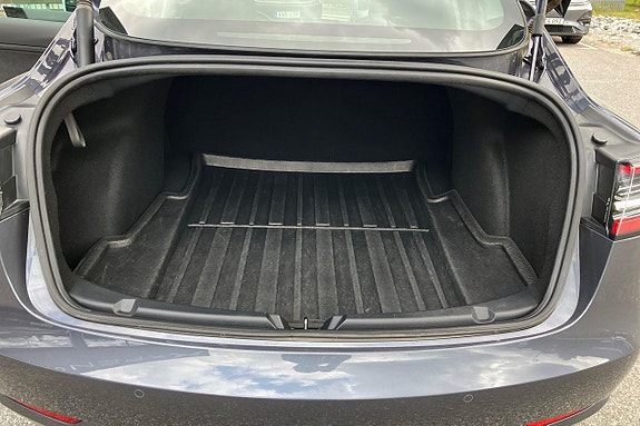 Tesla Model 3 19 of 22