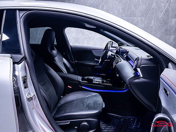 Mercedes-Benz CLA200 15 of 30