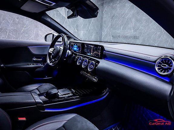 Mercedes-Benz CLA200 14 of 30