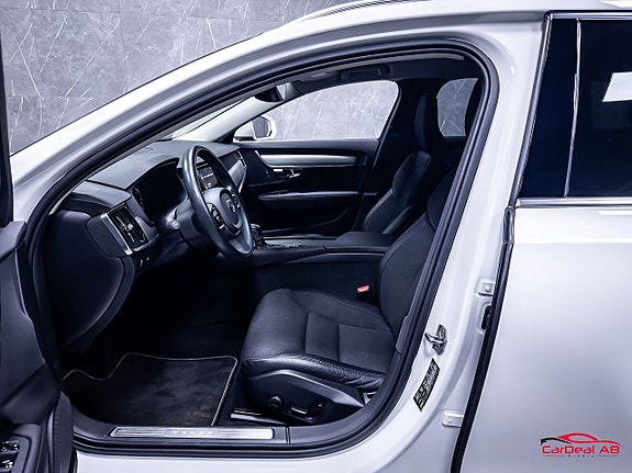 Volvo V90 10 of 29