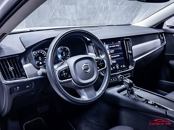 Volvo V90 12 of 29